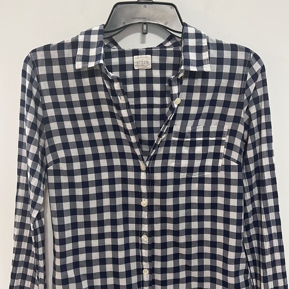 J Crew The Perfect Shirt Blue and White Button Down Size XS - Picture 2 of 9